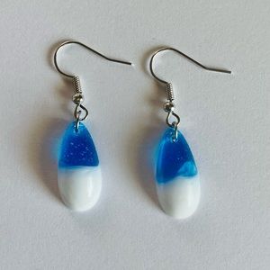Blue and white oval resin earrings OPTION 3
